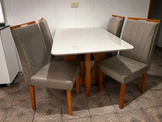Mesa de Jantar 4 Cadeiras ULTIMAS UNIDADES