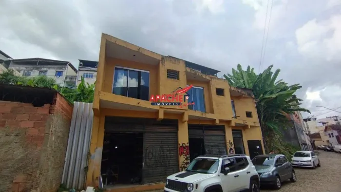 Prédio em construção a venda, estrutura para 3 andares no bairro Lourdes em Viçosa - MG