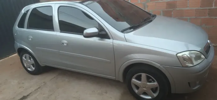 Chevrolet Corsa Hat. Premium 1.4 8V Econoflex 5P 2009