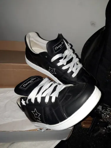 Tênis dior