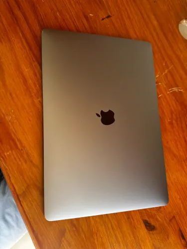 MacBook Pro 32GB RAM 1T 