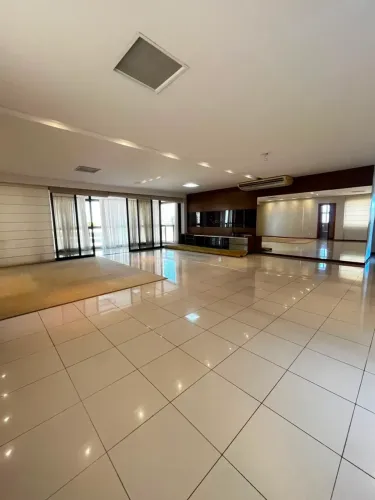 Apartamento de alto padrã, 04 suítes para locação