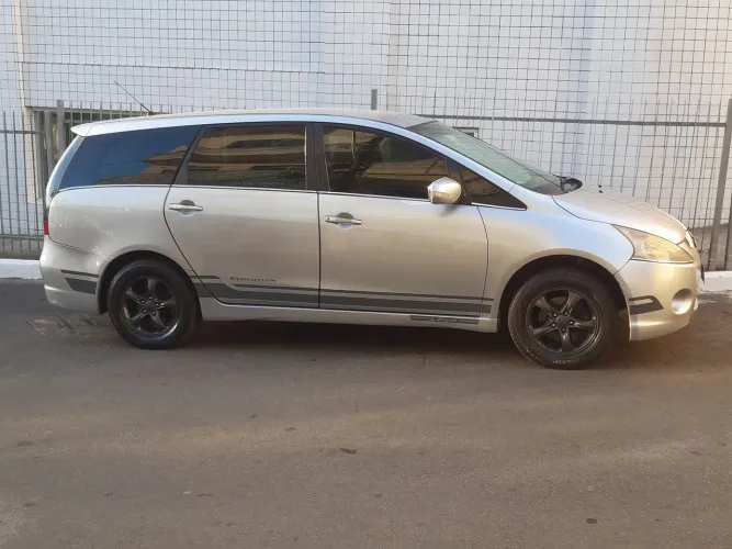 Mitsubishi Grandis 2.4 16V 163cv 5P Aut. 2007