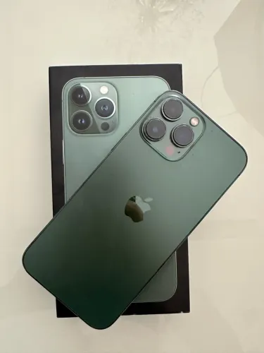 iPhone 13 Pro Max - 256gb com caixa, carregador e acessórios em ótimo estado