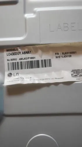 Vendo uma TV 43 polegadas para retirada de peças