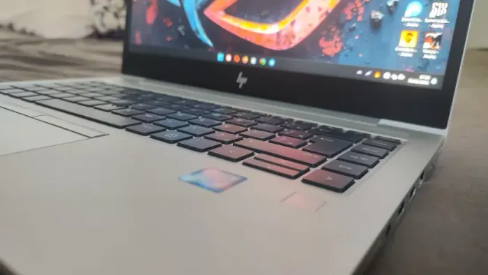 Notebook HP EliteBook 840 G6 em excelente estado de conservação