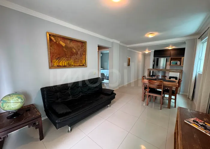 Apartamento no Edifício Torremolinos em Itajaí.