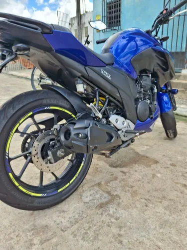 Vendo Yamaha fz25 2019