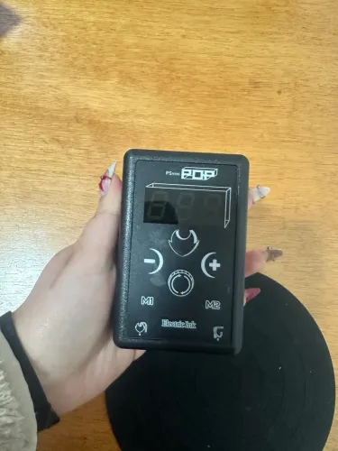 Fonte eletric ink pop mini