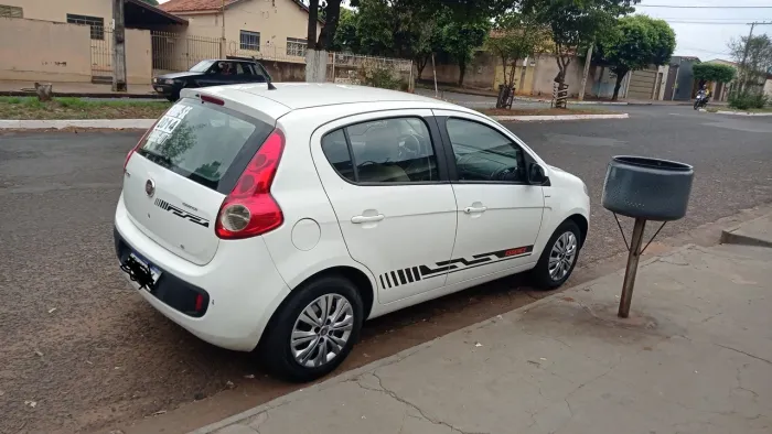 Fiat Palio Essence Dualogic 1.6 Flex 16V 5P 2014
