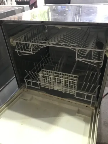 2 Máquinas de Lavar Louça Brastemp - R$100 as duas | Para peças / retirada de componentes