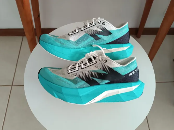 Tênis Corrida New Balance Fuell Cell supercomp Elite