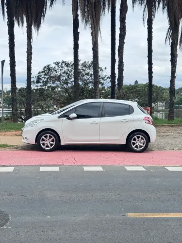 Peugeot 208 Active/active Pack 1.5 Flex 8V 5P 2015