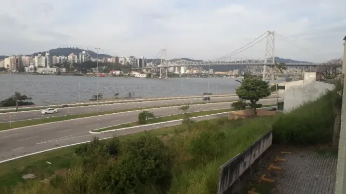 Alugo Loft Cabeceira Ponte Hercílio Luz Florianópolis SC
