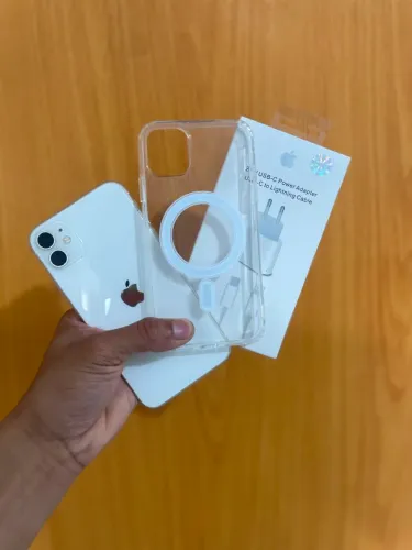 IPHONE 11 64GB bateria 81 %Tudo funcionando perfeitamente