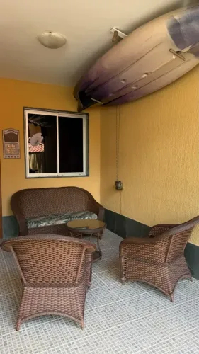 Conjunto de sofá em fibra