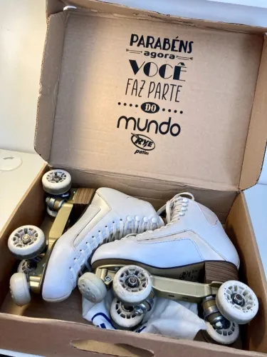 Patins Profissionais RYE - Modelo Adventure Tamanho 37