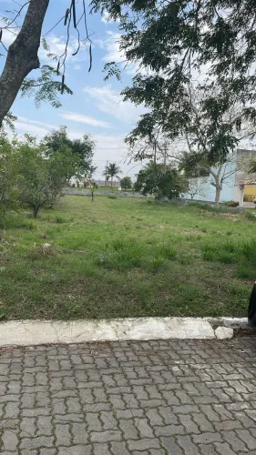 Vendo terreno em condomínio fechado em Araruama