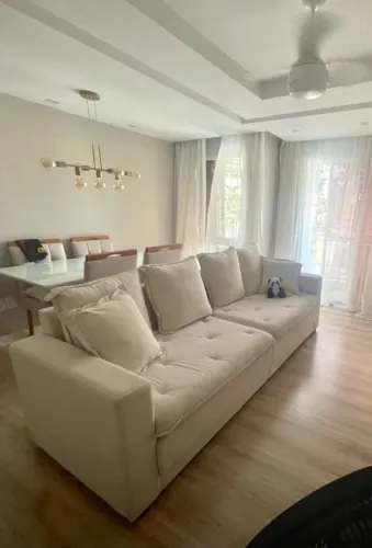 VENDO SOFÁ 6 lugares com almofadas 