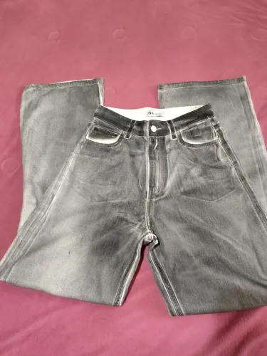 Vendo Calça jeans da Zara 