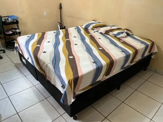 Cama King size + Kit Lençóis