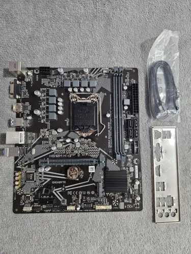 Placa Mãe Gigabyte H510M H (Suporta Intel de 10ª e 11ª Geração)