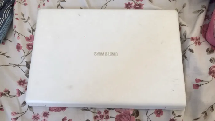 Notbook Samsung Flash F30