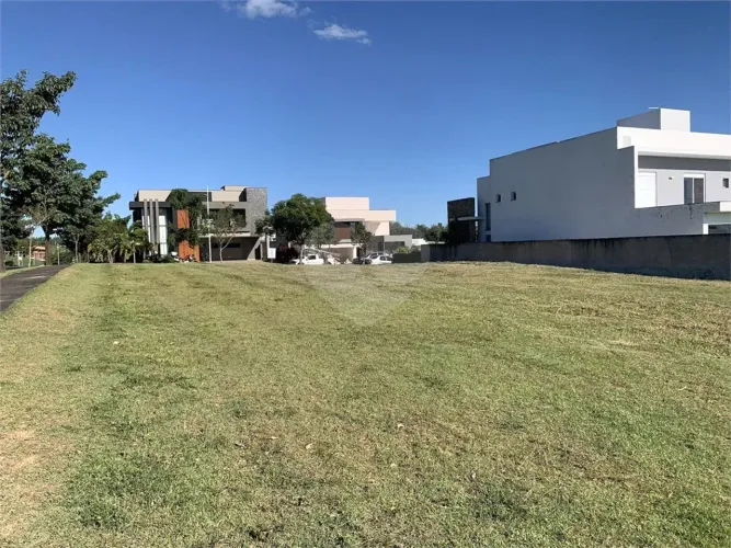Terreno à venda no condomínio Saint Patrick, Sorocaba - SP