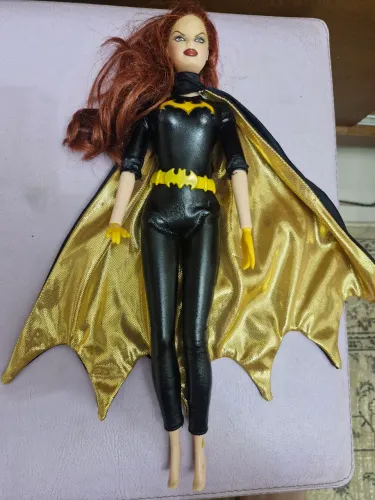 Vintage - Bat Girl Collection Barbie 1991