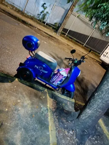 Vende-se Triciclo Elétrico. Novo.