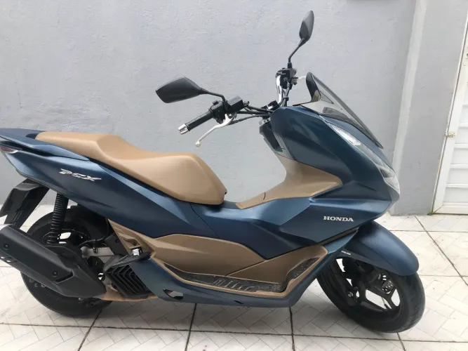 Vendo PCX e troco também