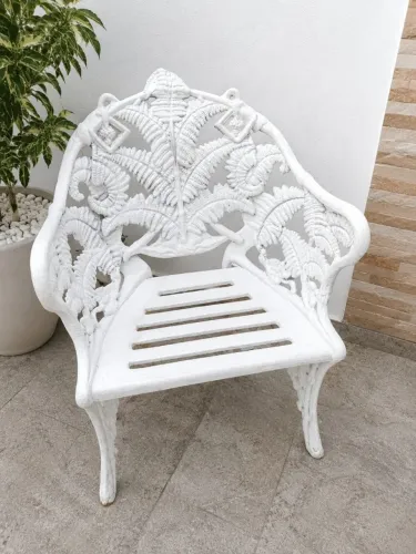 Conjunto Sambambaia de Jardim em Ferro Fundido Branco