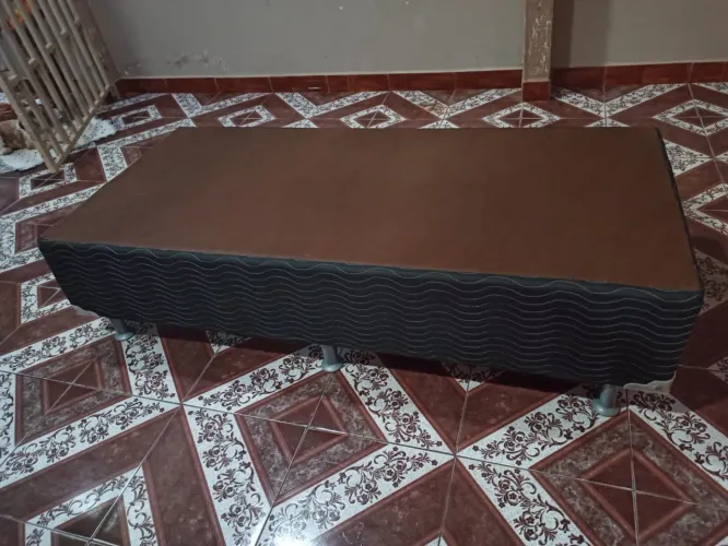 Base de cama de solteiro 