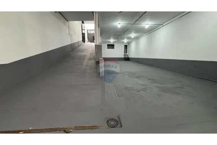 Amplo Galpão para Locação  Vila Alpina / Sítio da Figueira  455 m² de área construída!