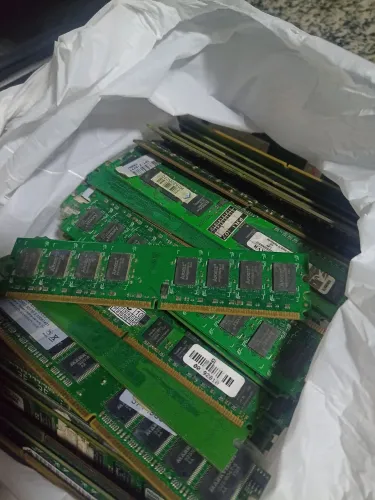 Pente de memória para desktop e notebooks, Ddr 1, 2 e 3 diversos.