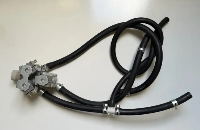 Válvula Tripla Entrada Água Electrolux LSE11 220V - Completa com Mangueiras