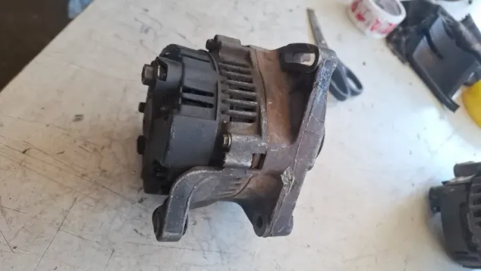 Alternador clio 1.0 14v 2001 (Cod: *16)
