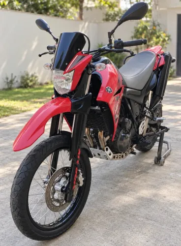 Moto de garagem
