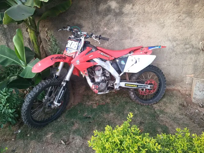 CRF 250 X IMPORTADA. TRILHA MOTOCROSS.