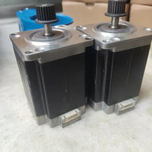 Kit 2 motores de passo NEMA 23 - 75mm x 55mm 55m - K04m