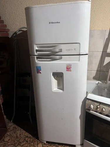 Geladeira electrolux
