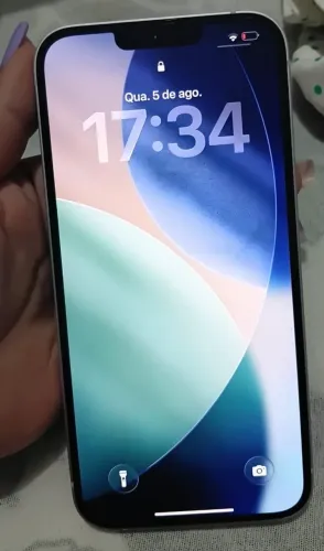 iPhone 14 Plus lilás
