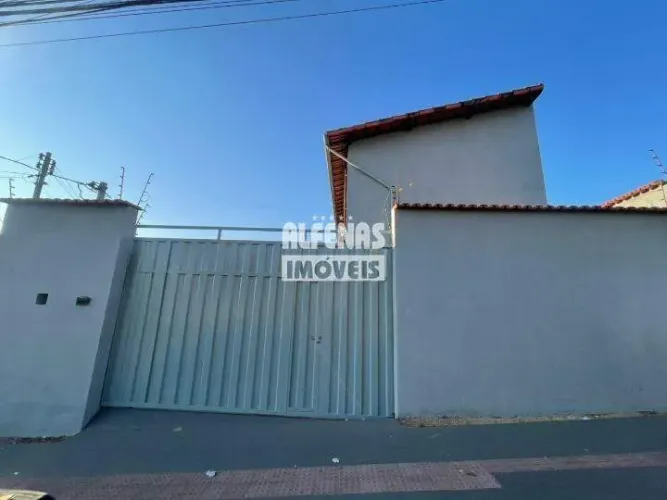 Excelente Galpão Comercial Multifuncional para Locação  360m²