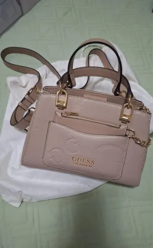 Bolsa bege Guess