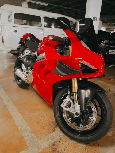 Ducati Panigale V4S