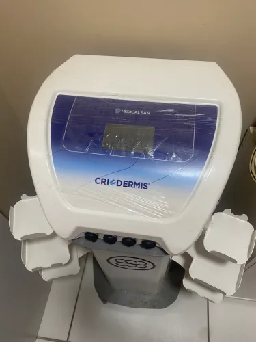 Aparelho de Criolipólise Profissional - Excelente Estado
