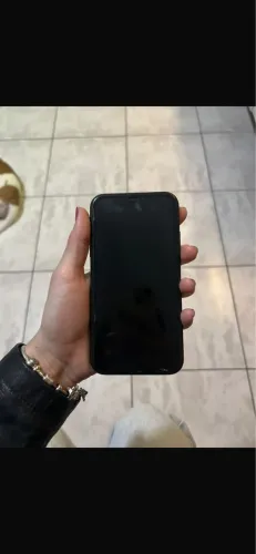 Iphone xr 64gb otimo estado detalhe imperceptível na tela