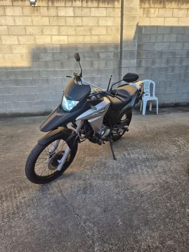 Xre300 com 19.500km