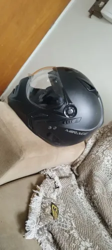 Capacete Mirage em ótimo estado