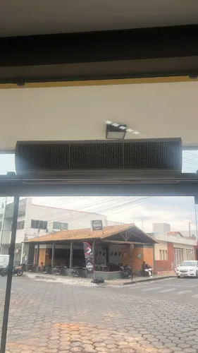 CORTINA DE AR